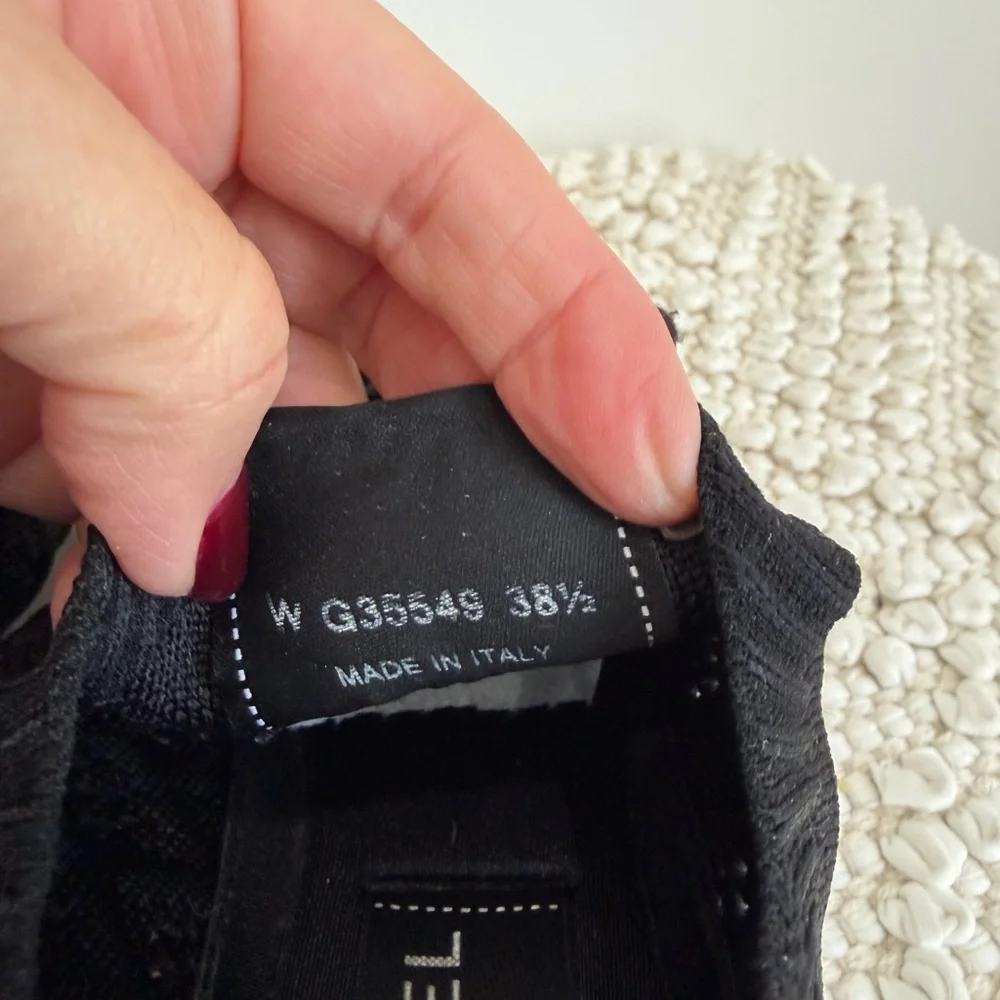 Authentic CHANEL Black ribbed knit lace up sneakers 38 1/2 - Picture 7 of 16